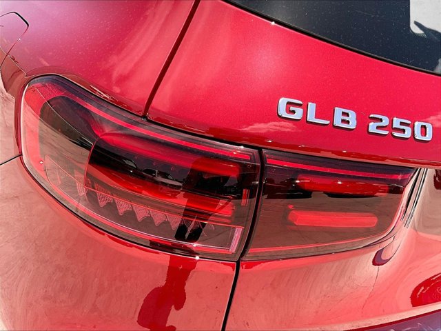 New 2026 Mercedes-Benz GLB 250 image 27