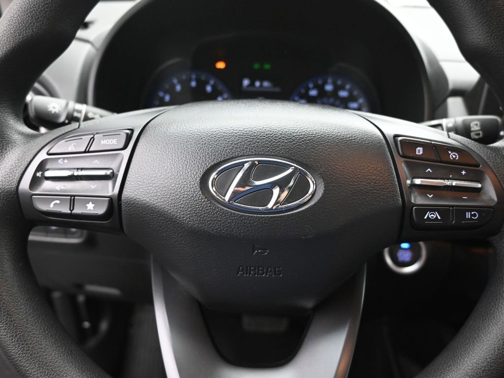 Used 2023 Hyundai Kona SEL image 12