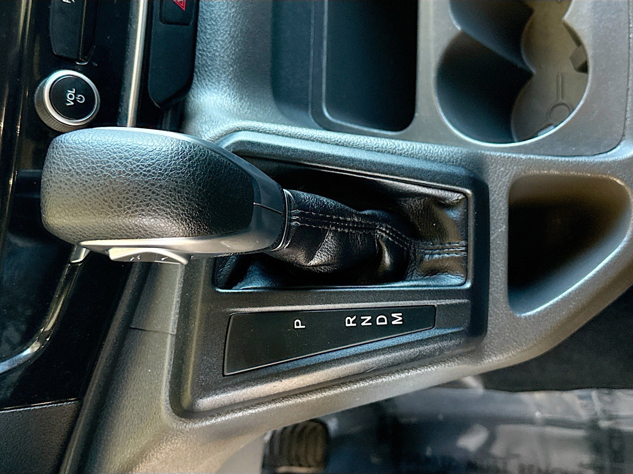 Used 2023 Ford Transit 350 XLT image 20