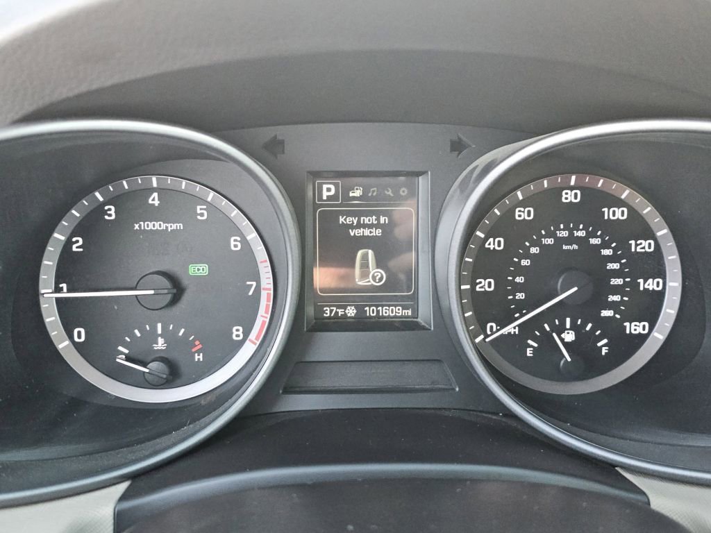 Used 2017 Hyundai Santa Fe Sport w/ 2.4L Value Package 06 image 30