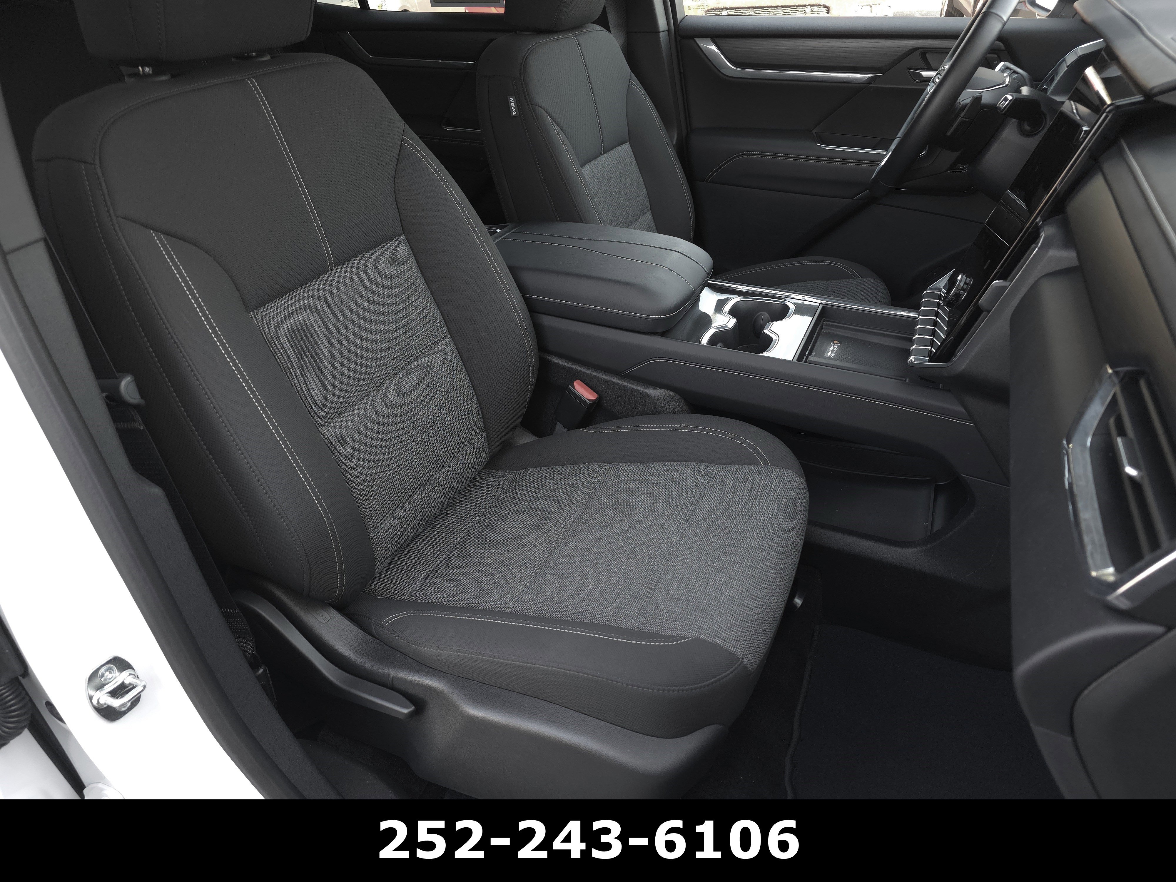 Used 2025 GMC Acadia Elevation FWD image 43