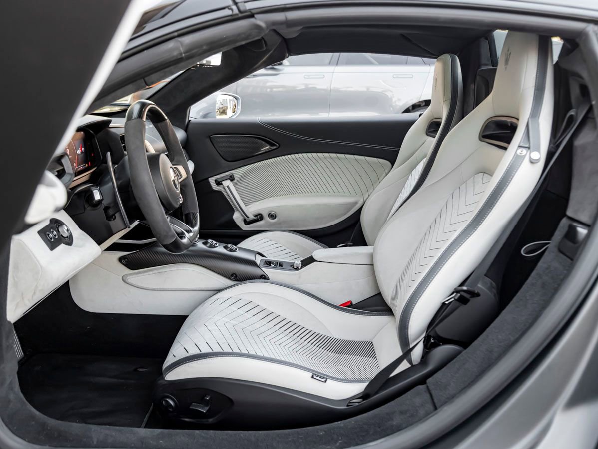 Used 2023 Maserati MC20 Spyder RWD image 20
