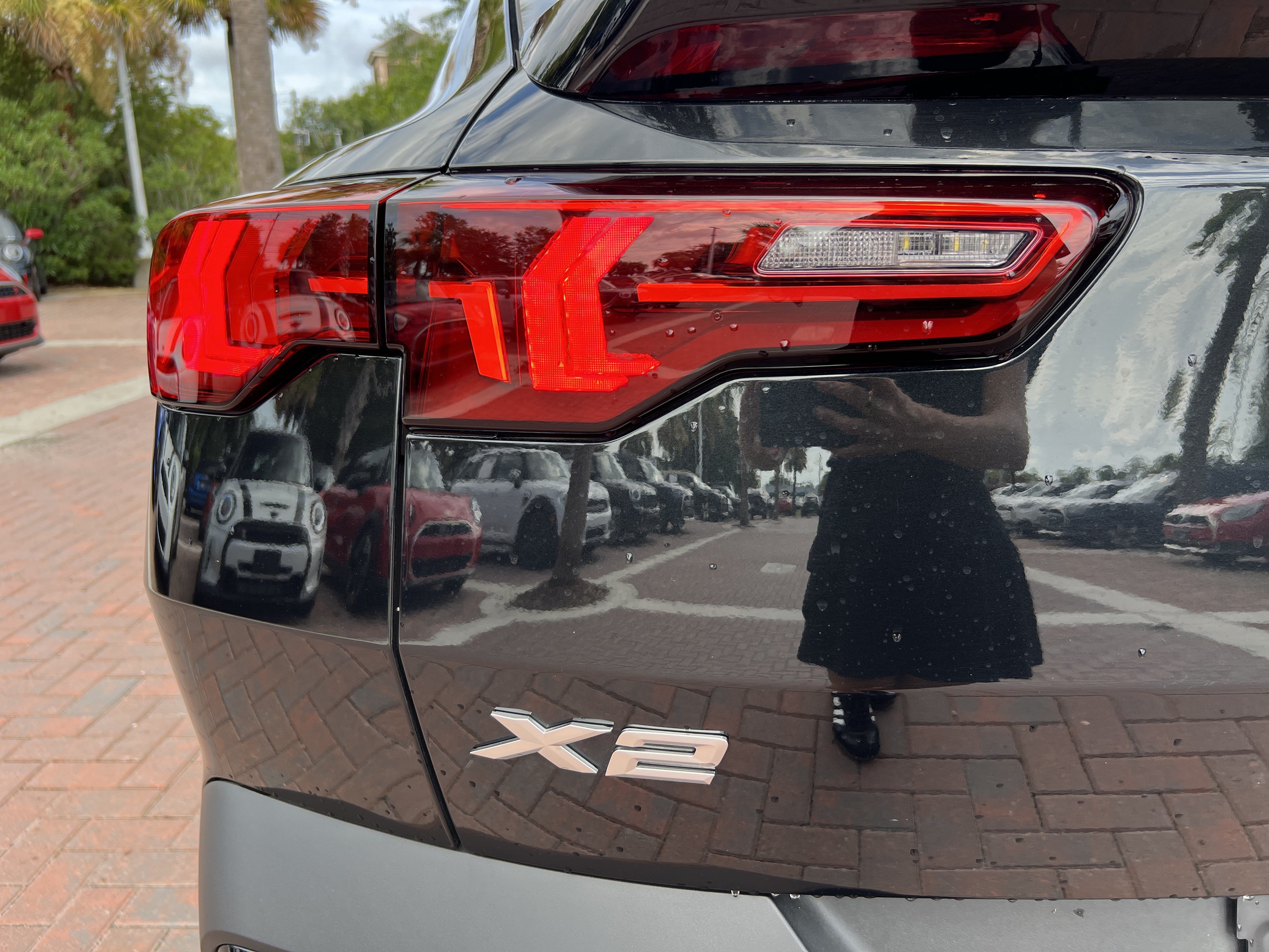 Certified 2025 BMW X2 xDrive28i AWD/4WD image 40