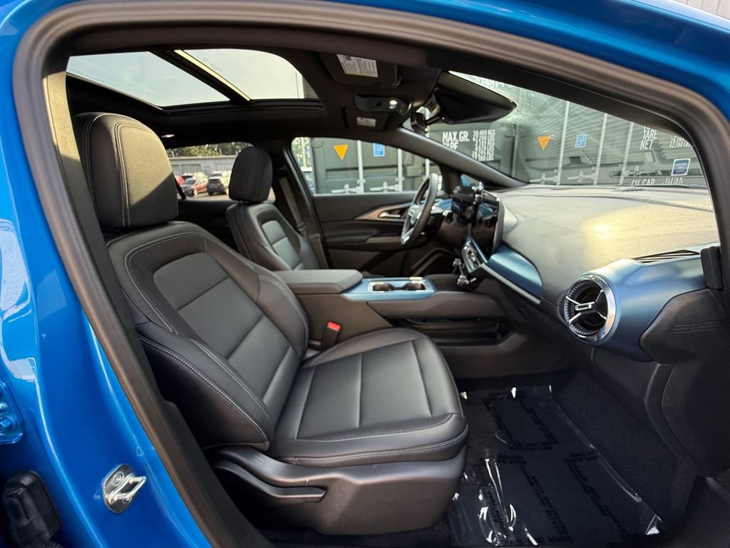 New 2026 Chevrolet Equinox EV LT FWD image 22