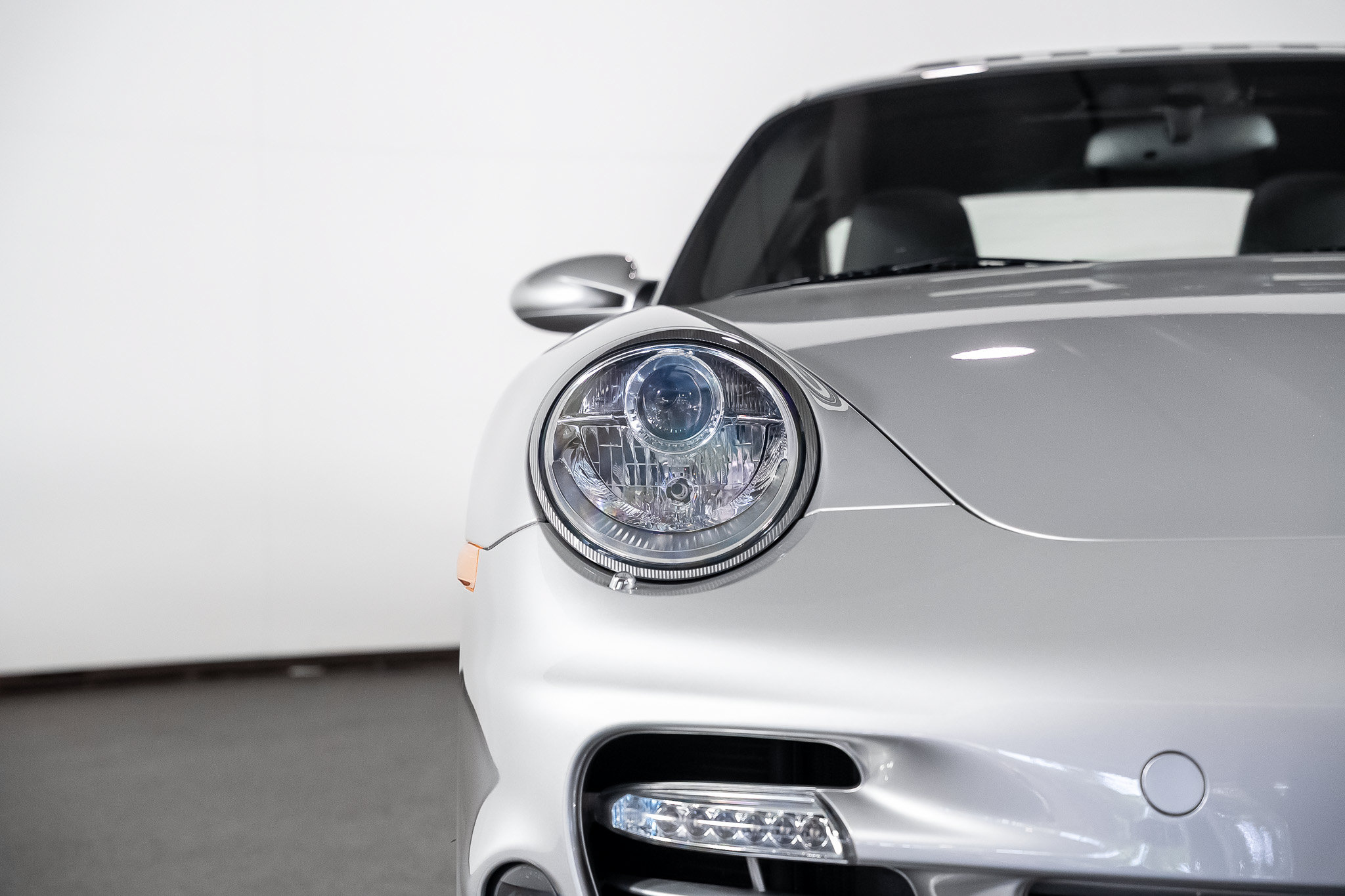 Used 2007 Porsche 911 Turbo AWD/4WD image 6