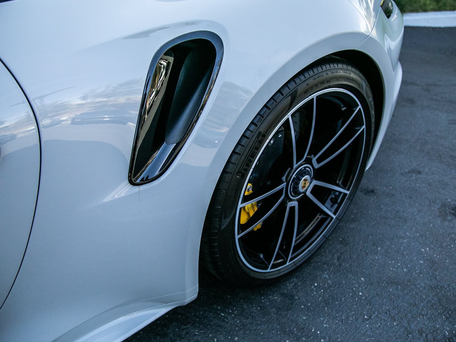 Certified 2022 Porsche 911 Turbo S AWD/4WD image 17