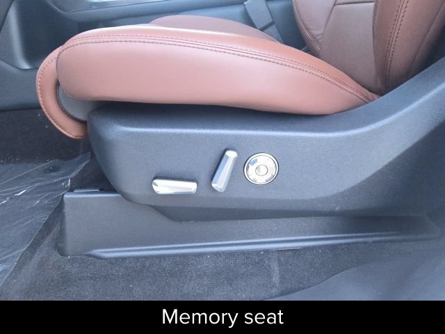 New 2027 Lincoln Navigator Reserve AWD/4WD image 17