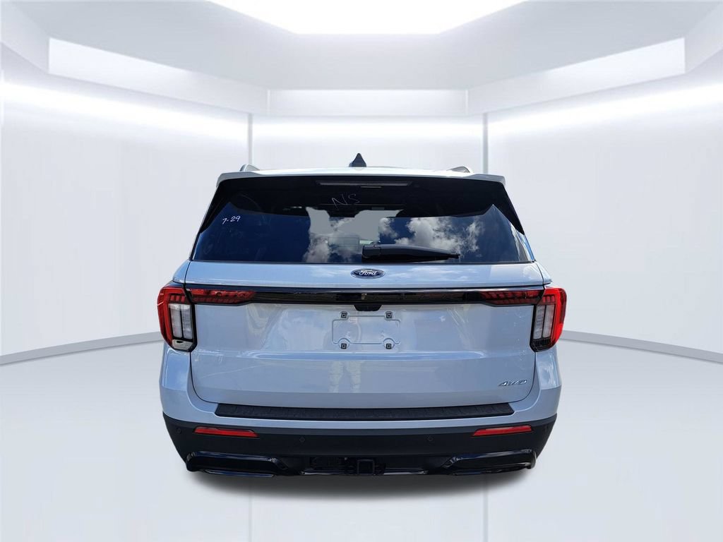 New 2026 Ford Explorer ST-Line w/ ST-Line Street Pack AWD/4WD image 4