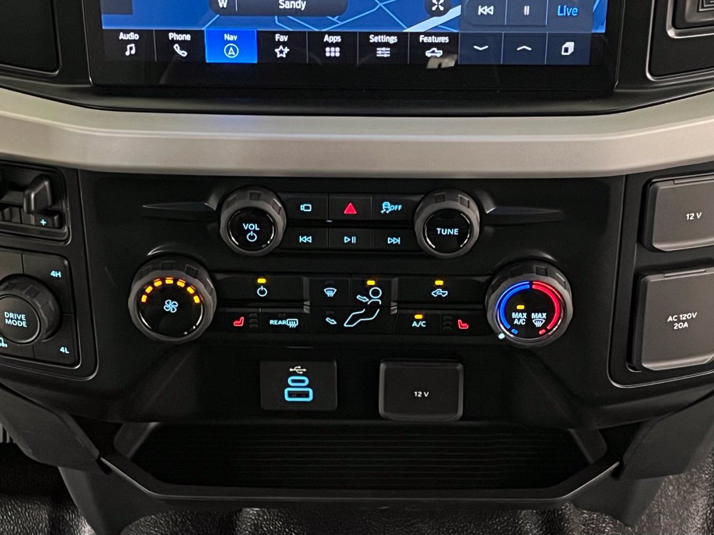 New 2026 Ford F250 XLT w/ XLT Premium Package AWD/4WD image 23