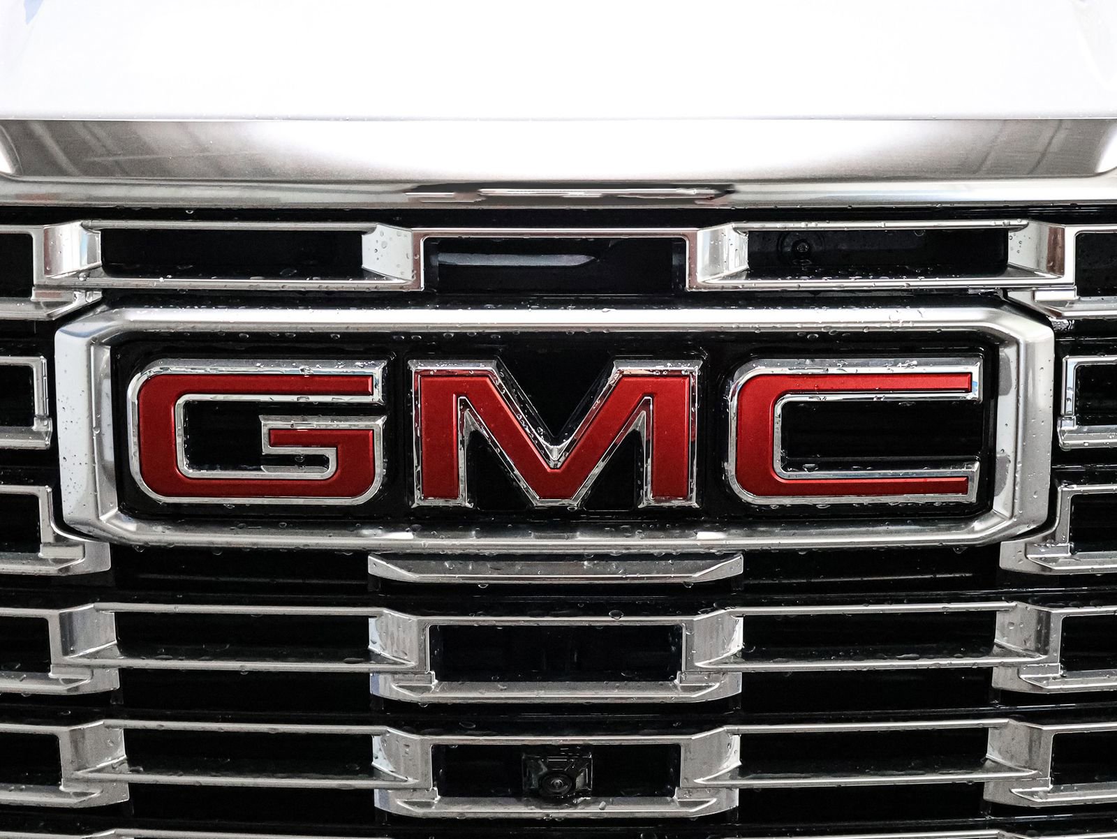 New 2026 GMC Yukon XL Denali w/ Denali Reserve Package image 13