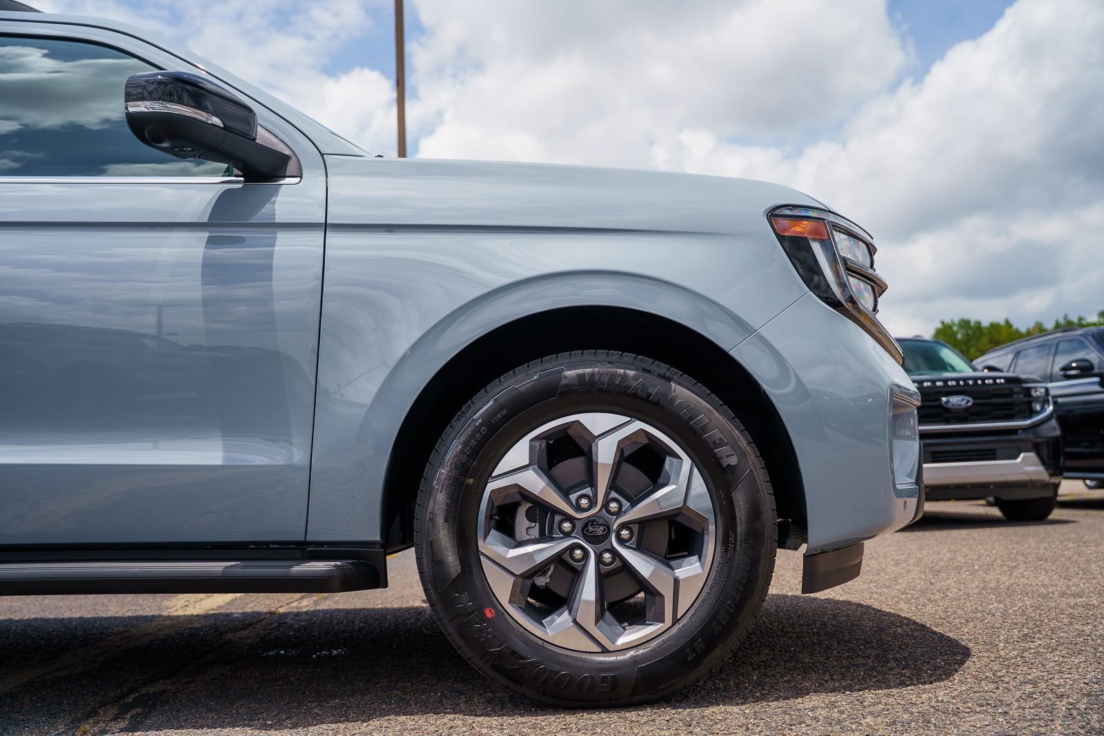 New 2027 Ford Expedition Active RWD image 7