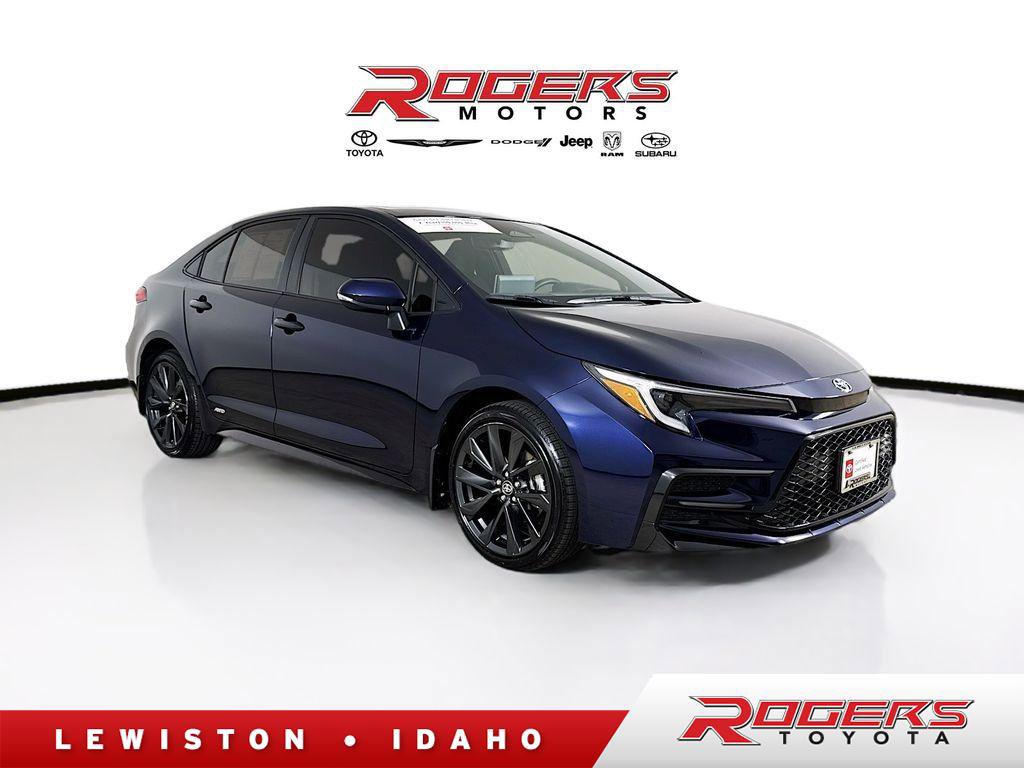 Certified 2025 Toyota Corolla SE w/ SE Premium Package