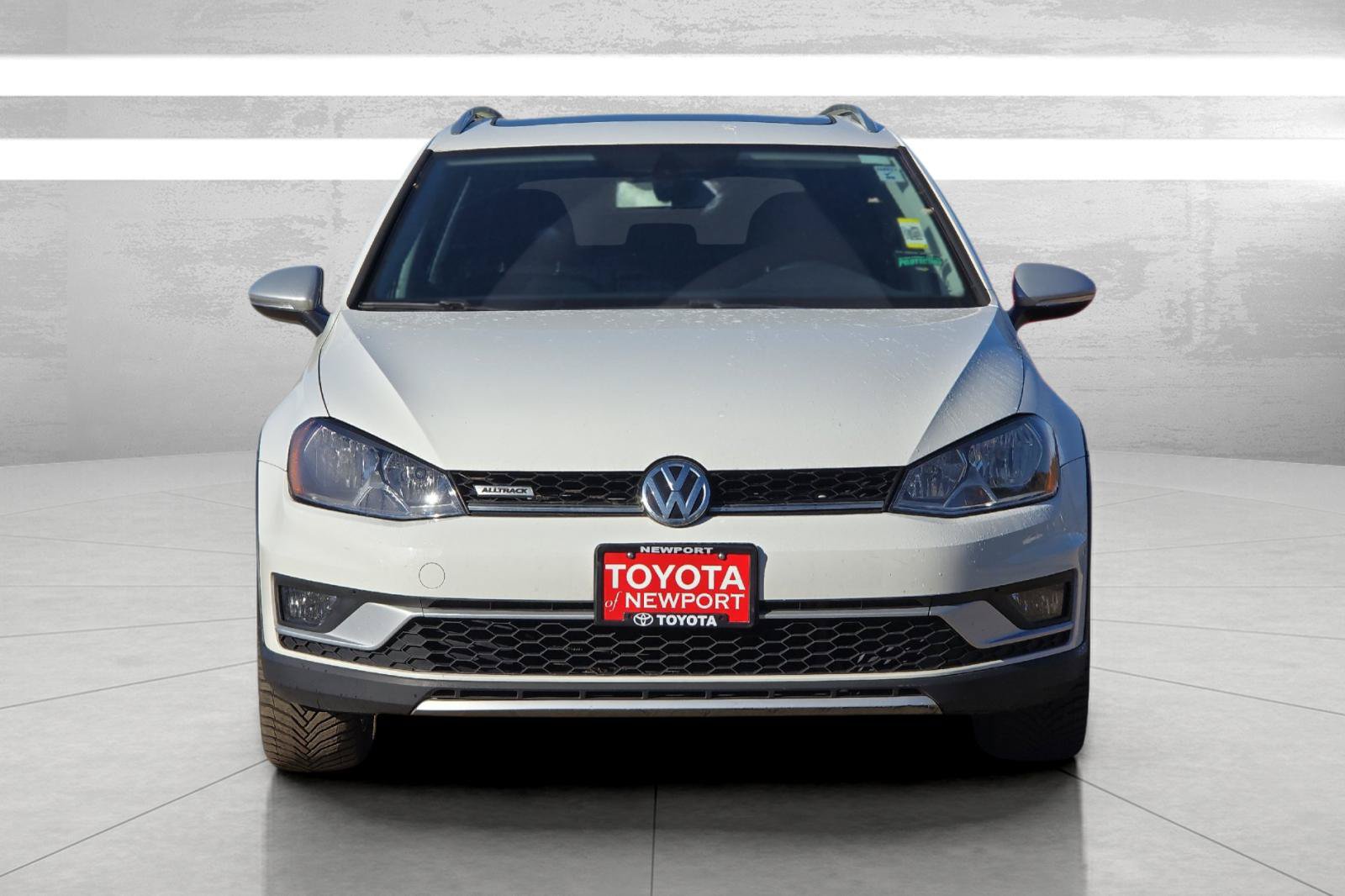 Used 2017 Volkswagen Golf Alltrack SE AWD/4WD image 6