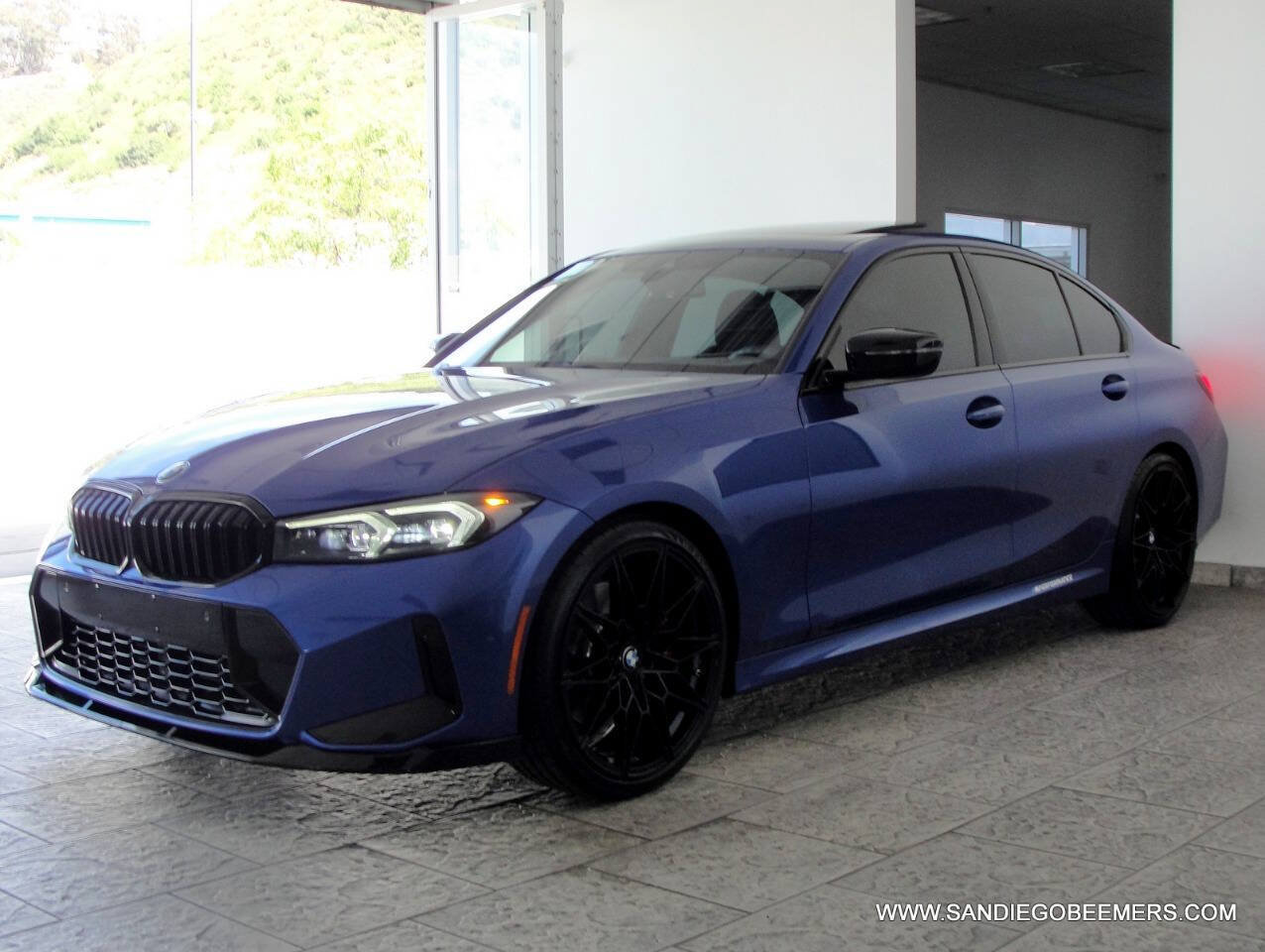 Used 2023 BMW 330i Sedan w/ M Sport Package RWD image 41