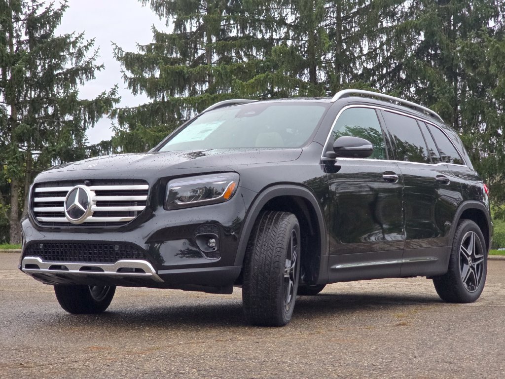 New 2026 Mercedes-Benz GLB 250 4MATIC image 12