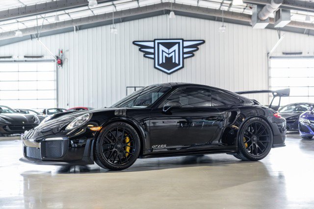 Used 2019 Porsche 911 GT2 RS w/ Weissach Package RWD video 1