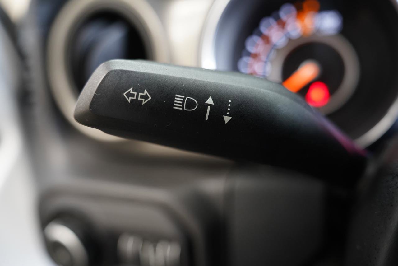 Used 2018 Jeep Wrangler Unlimited Sport S image 14