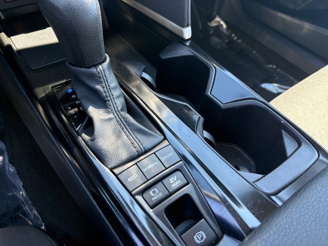 Used 2025 Toyota Camry LE FWD image 22