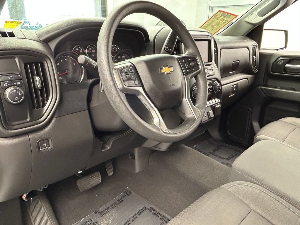 Used 2022 Chevrolet Silverado 1500 Custom w/ Safety Confidence Package RWD image 14
