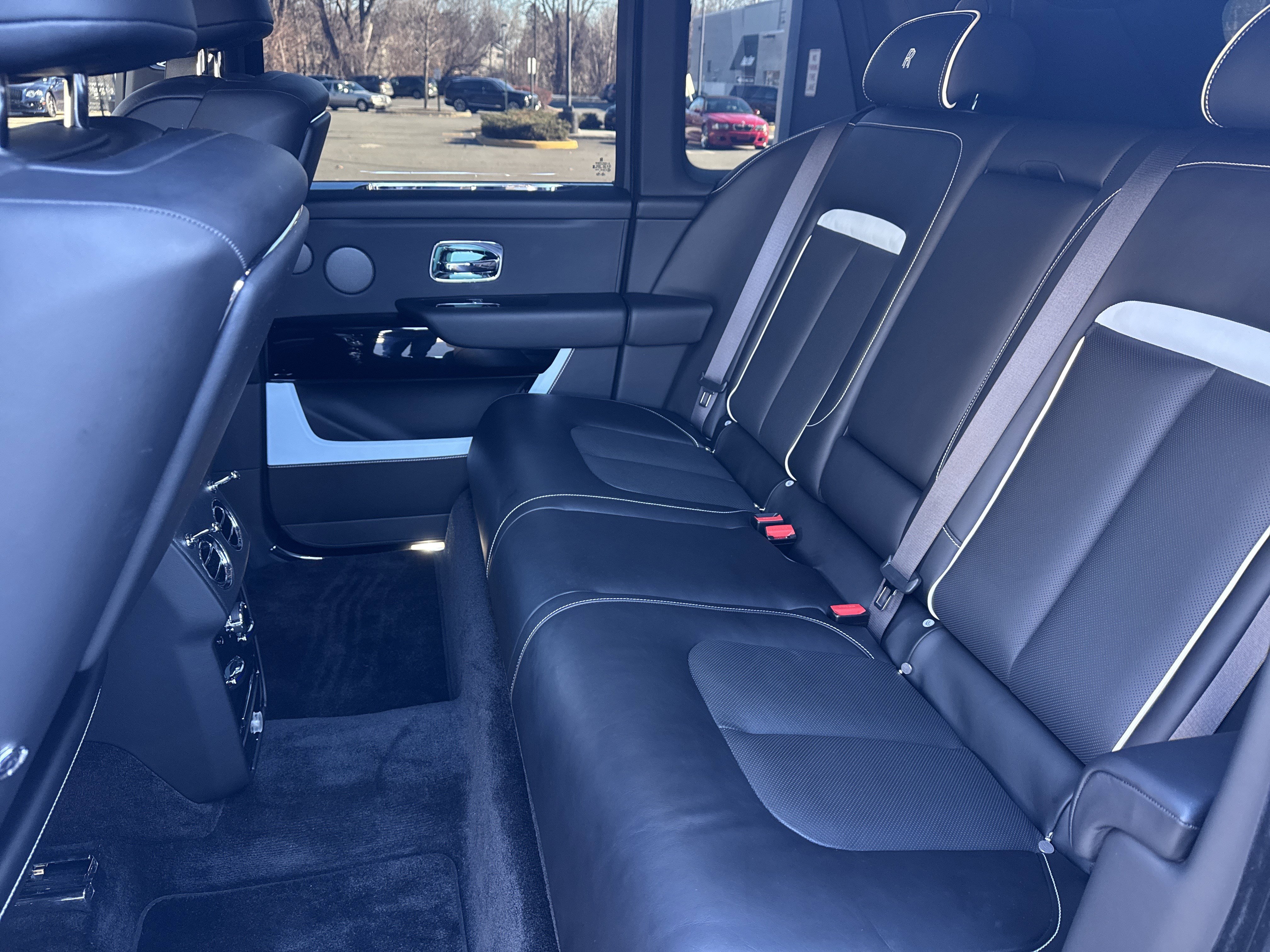 Certified 2022 Rolls-Royce Cullinan image 26