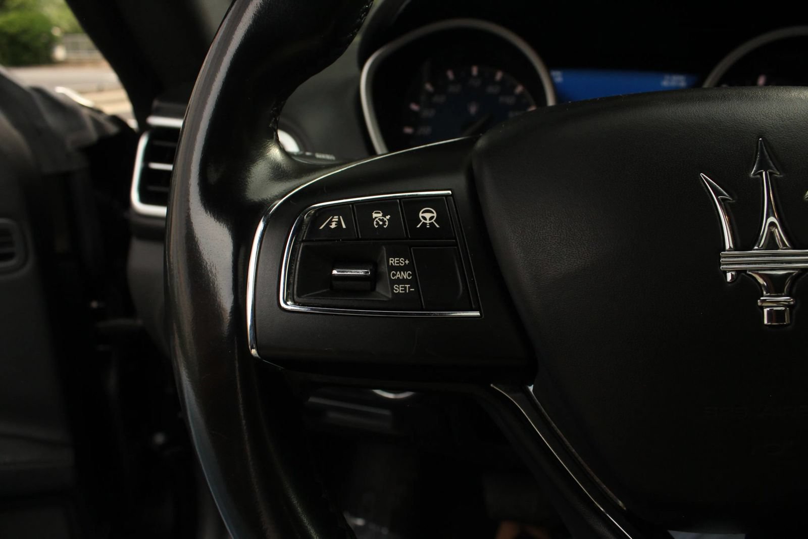 Used 2019 Maserati Ghibli S Q4 AWD/4WD image 31