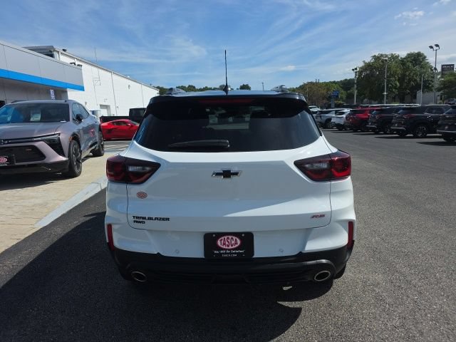 Used 2024 Chevrolet TrailBlazer RS w/ Driver Confidence Package AWD/4WD image 3