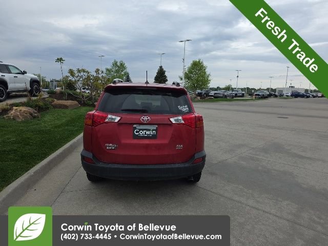 Used 2015 Toyota RAV4 XLE AWD/4WD image 5