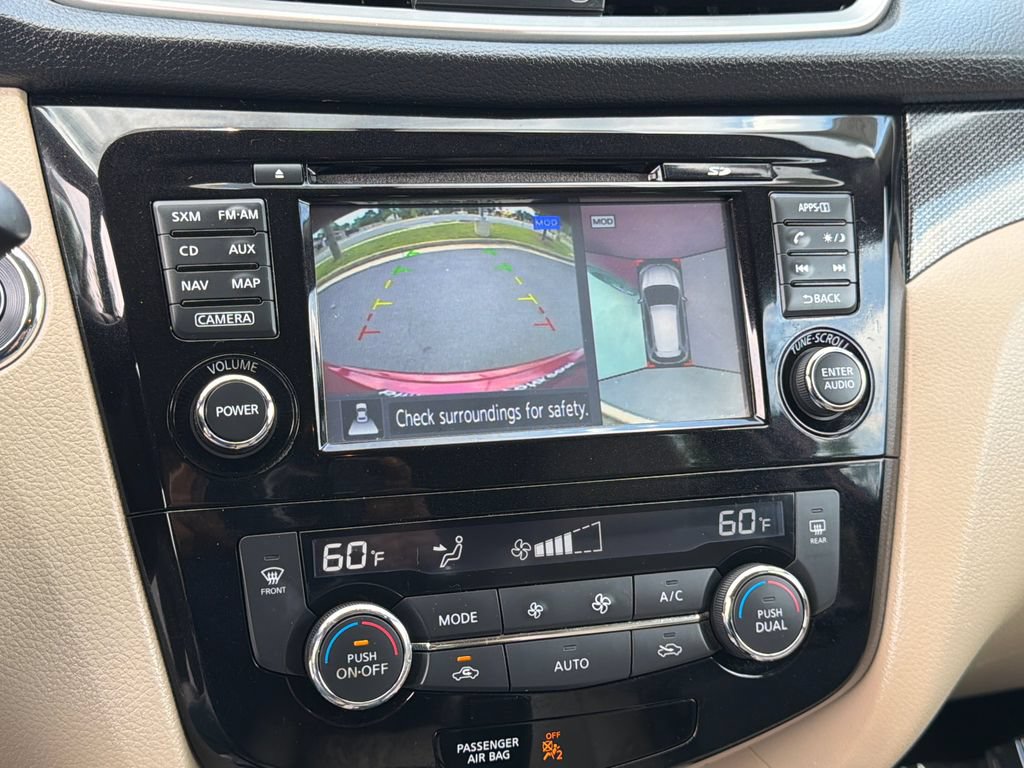 Used 2016 Nissan Rogue SL AWD/4WD image 34