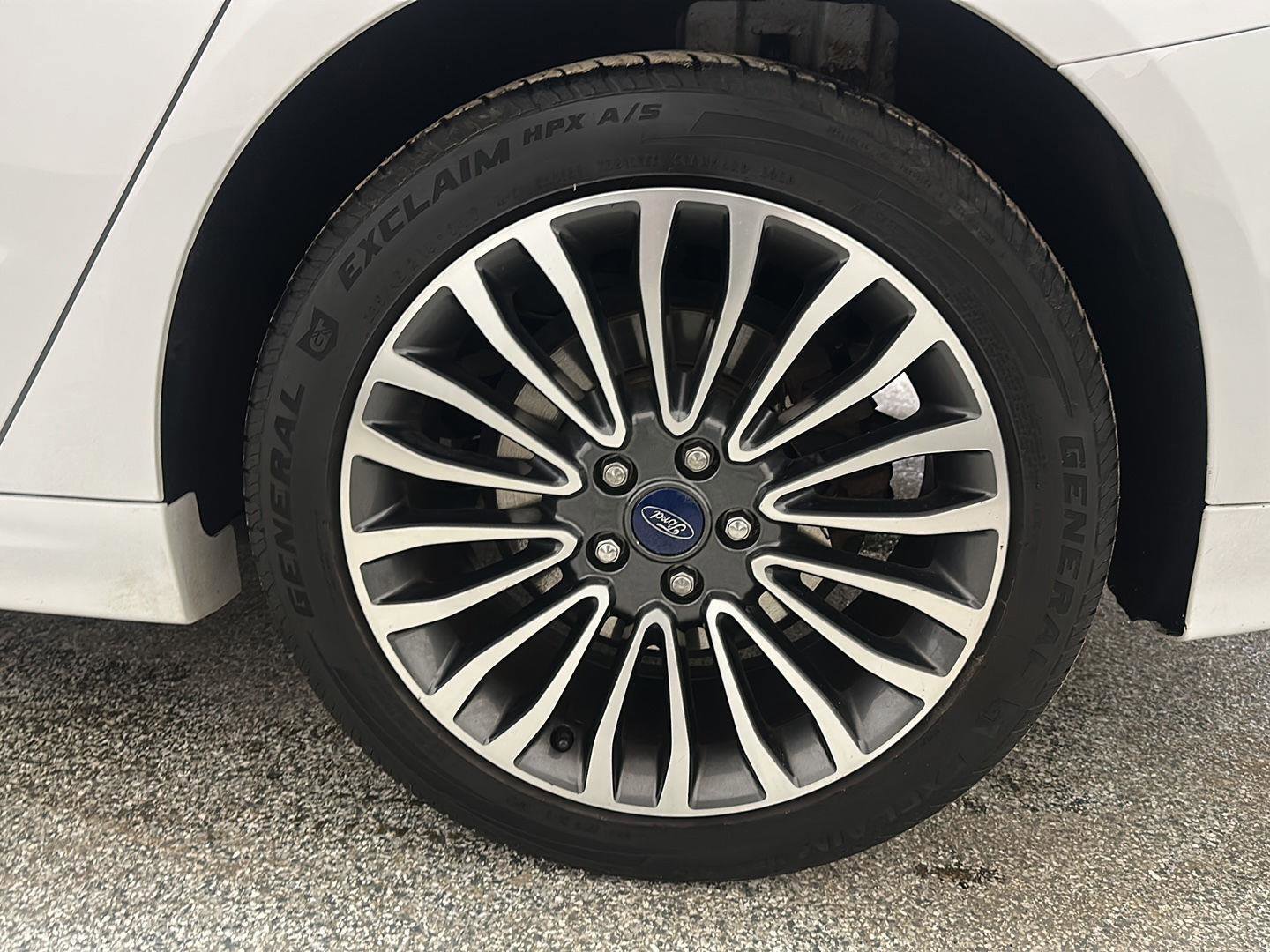 Used 2017 Ford Fusion Titanium image 11