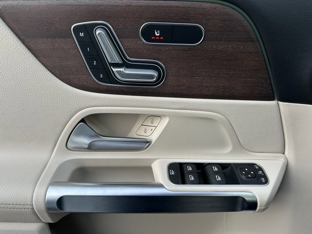 Certified 2022 Mercedes-Benz GLB 250 4MATIC image 16