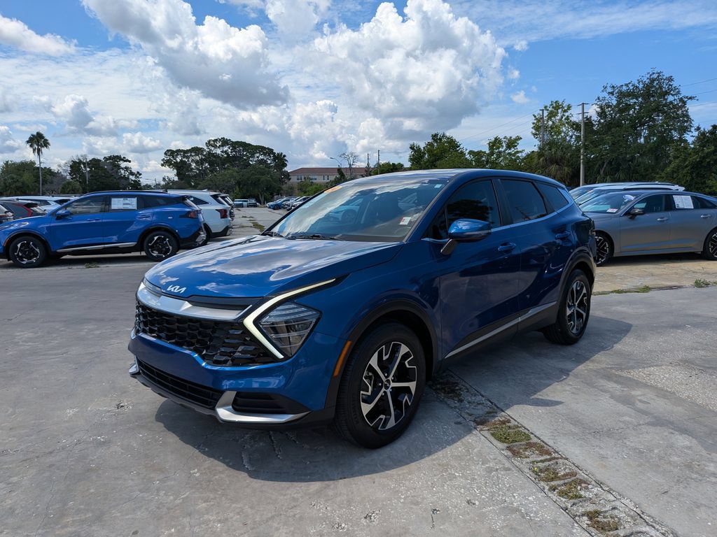 Certified 2024 Kia Sportage EX FWD image 4