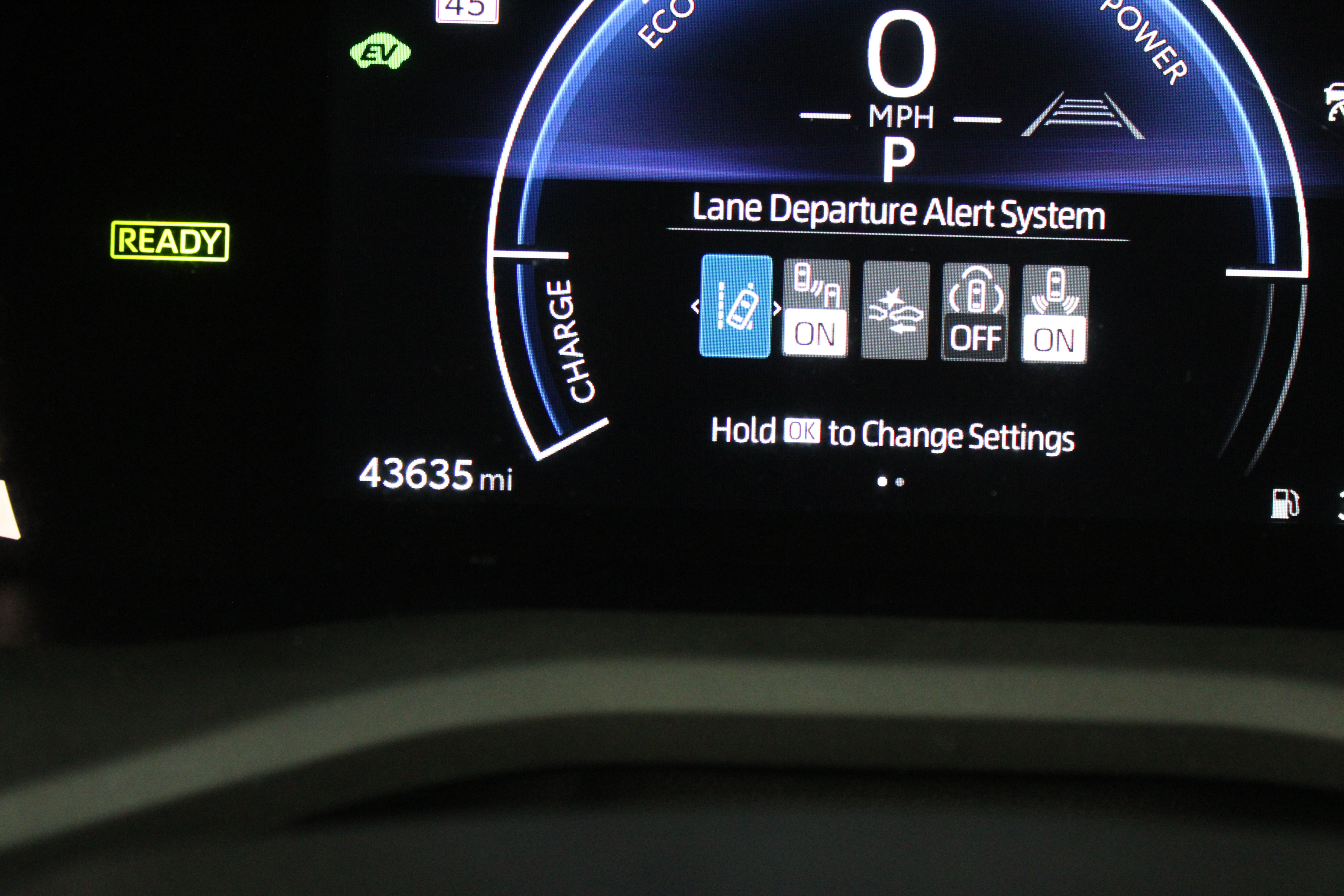 Used 2025 Toyota Camry SE FWD image 39