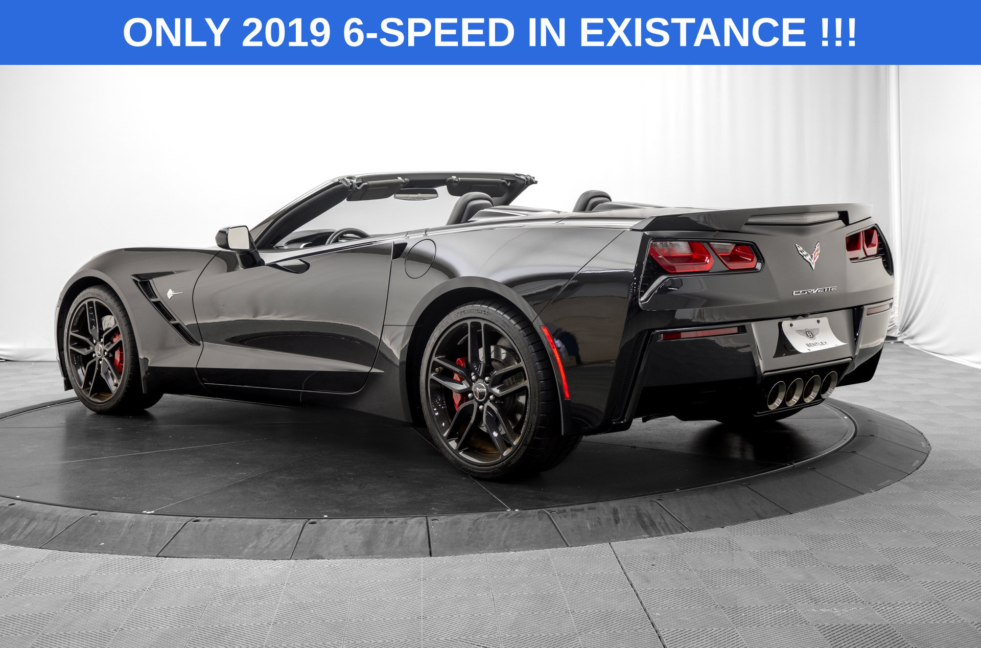Used 2019 Chevrolet Corvette Stingray Convertible RWD image 5