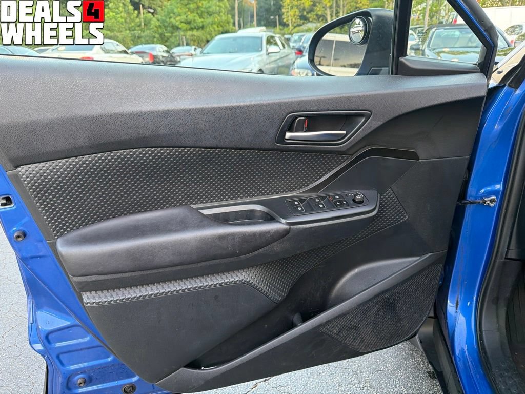 Used 2018 Toyota C-HR XLE FWD image 10