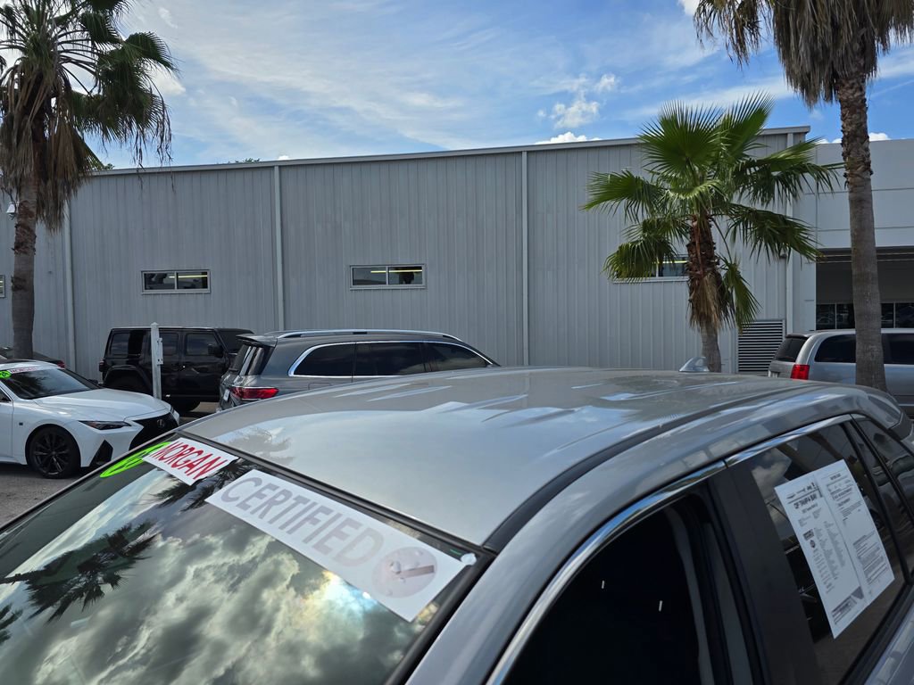 Used 2025 Toyota RAV4 LE image 10