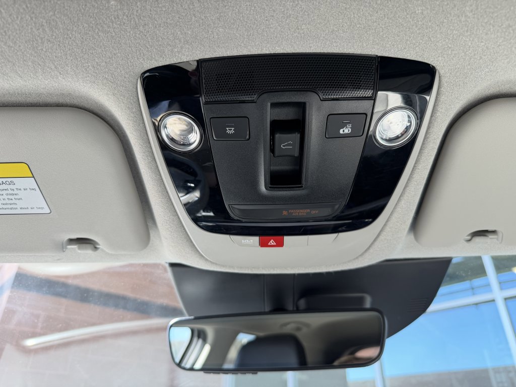 Used 2024 Kia Niro Wave w/ Wave Preserve Package image 24