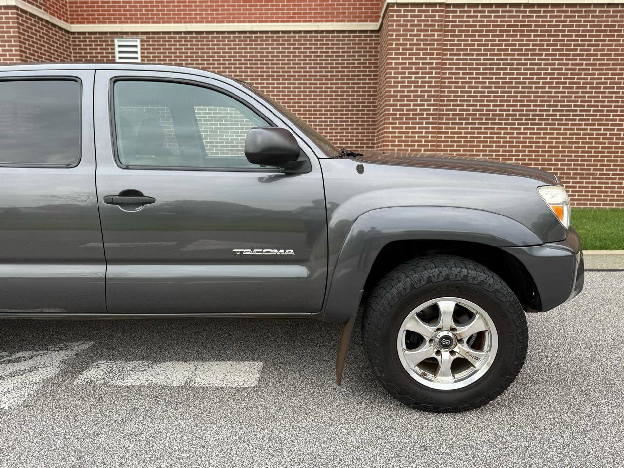 Used 2013 Toyota Tacoma 4x4 Double Cab w/ TRD Off-Road Pkg image 20