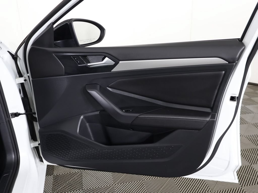 Used 2023 Volkswagen Jetta Sport FWD image 21