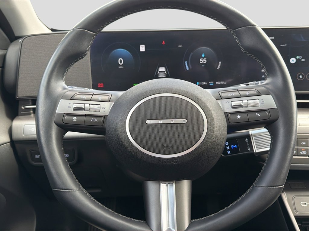 Certified 2025 Hyundai Kona Limited FWD image 19