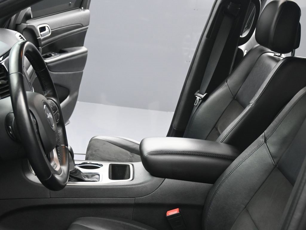 Used 2021 Jeep Grand Cherokee Laredo X image 19