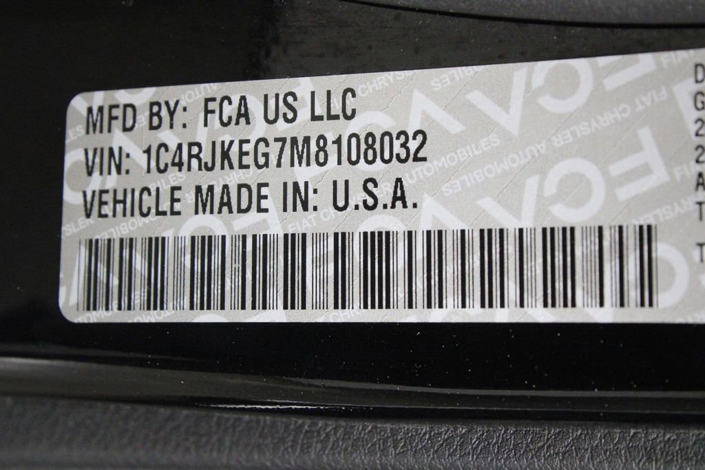 Used 2021 Jeep Grand Cherokee L Summit w/ Advanced Protech Group IV image 27