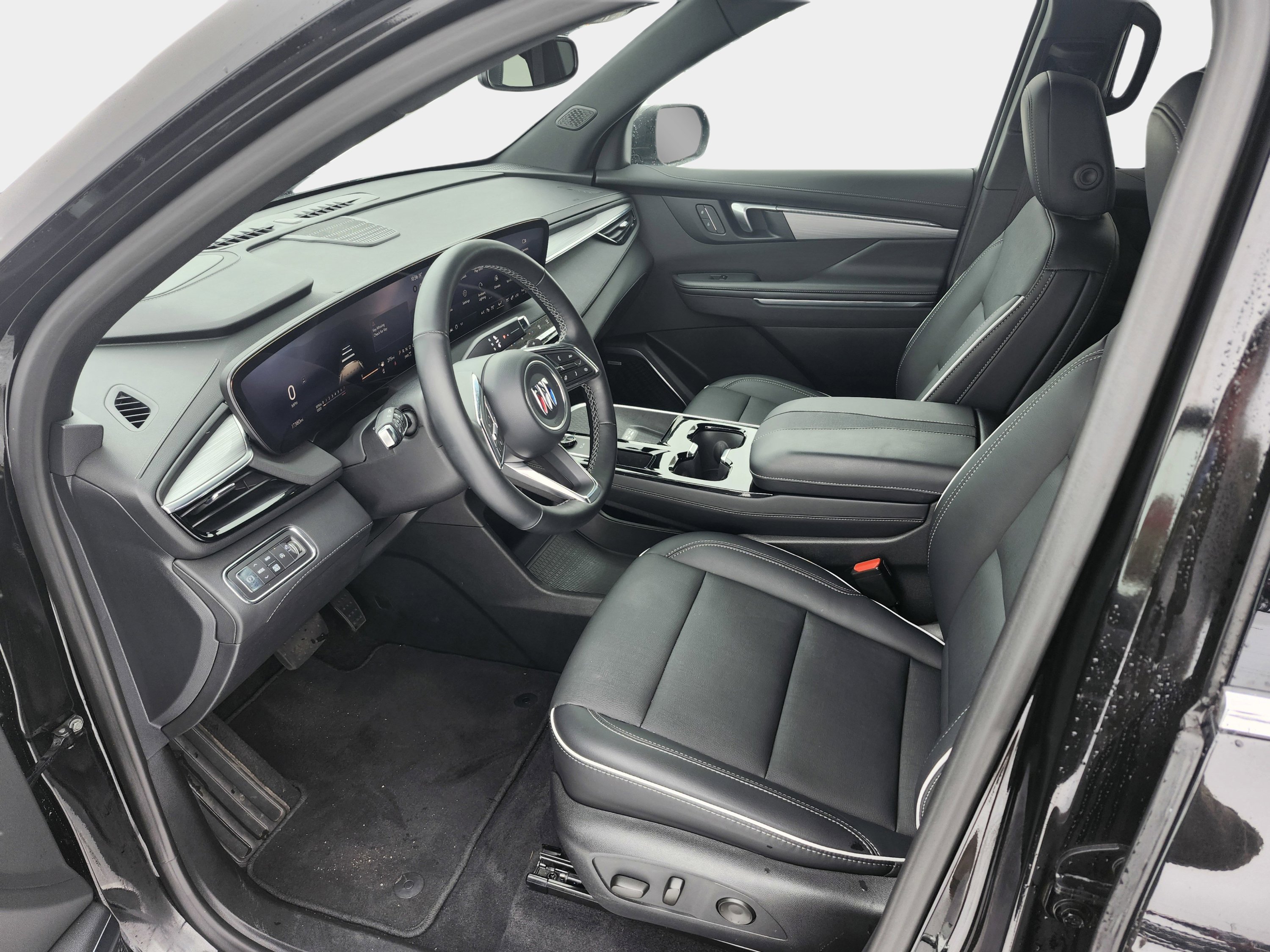 Used 2025 Buick Enclave Preferred image 9