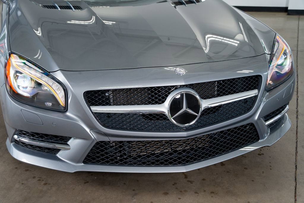 Used 2014 Mercedes-Benz SL 550 image 5