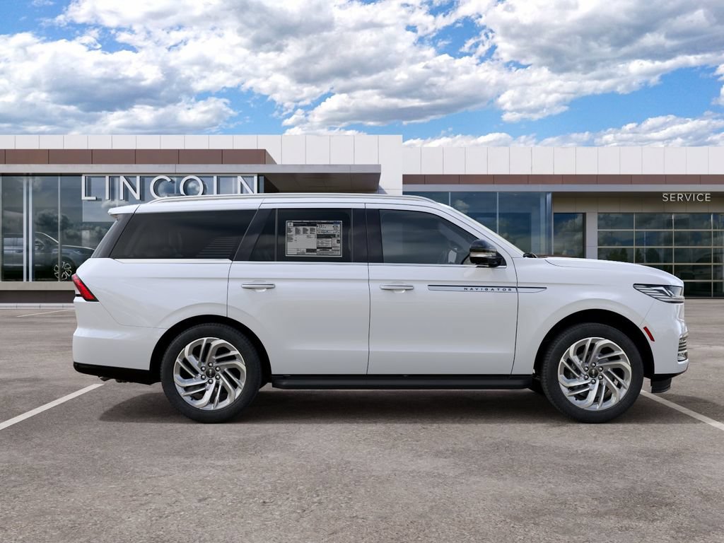 New 2027 Lincoln Navigator Premiere AWD/4WD image 5
