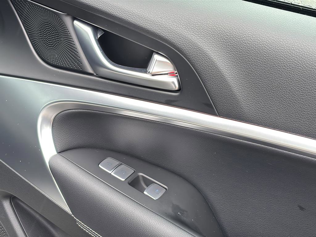 Certified 2026 Genesis G70 2.5T image 36