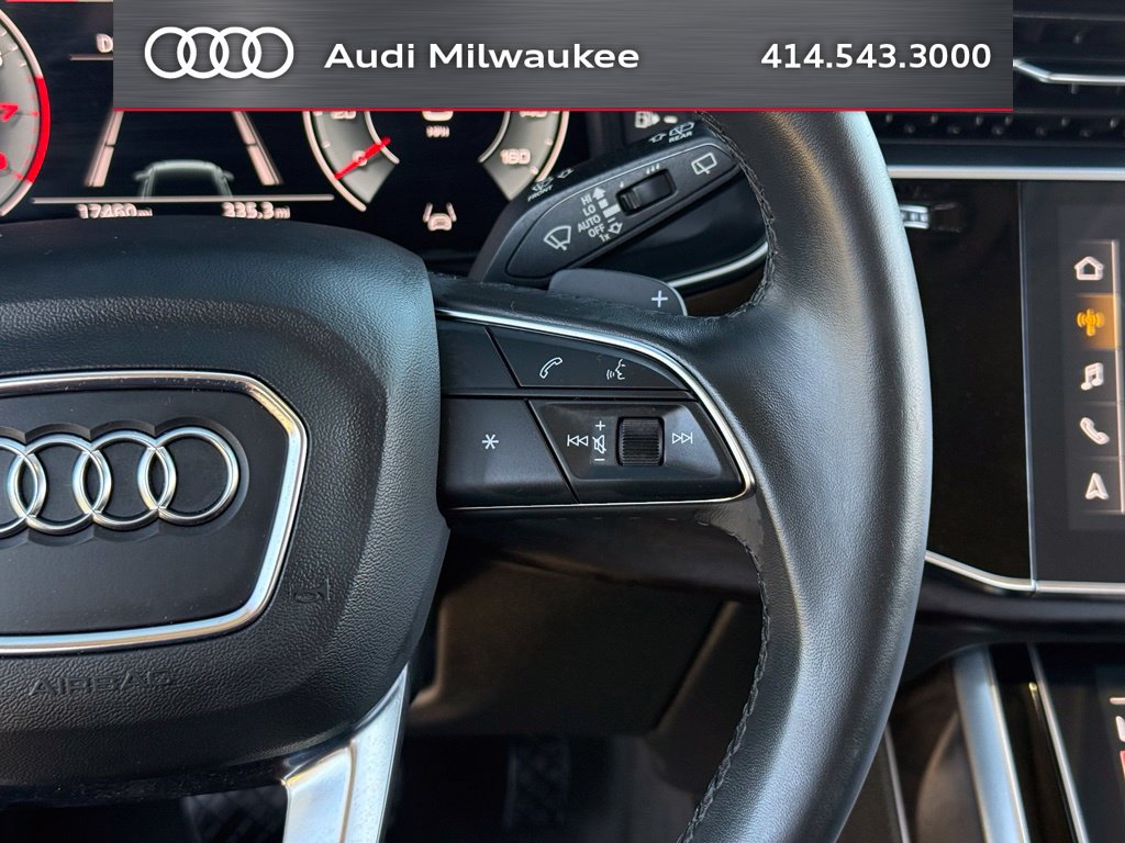 Used 2023 Audi Q8 Premium w/ Convenience Package AWD/4WD image 18