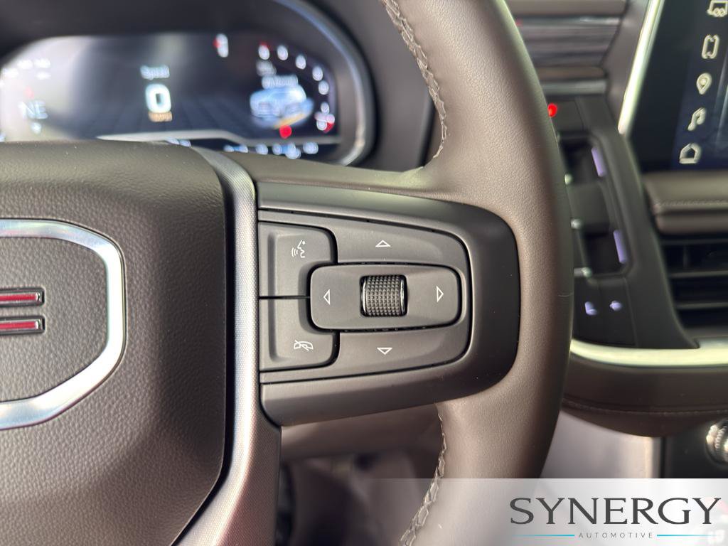 Used 2023 GMC Yukon SLT w/ SLT Premium Package RWD image 18