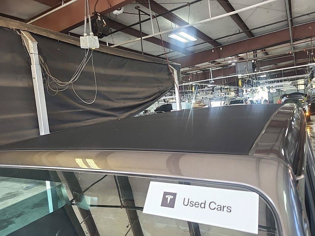 Used 2019 Jeep Wrangler Unlimited Sahara AWD/4WD image 7