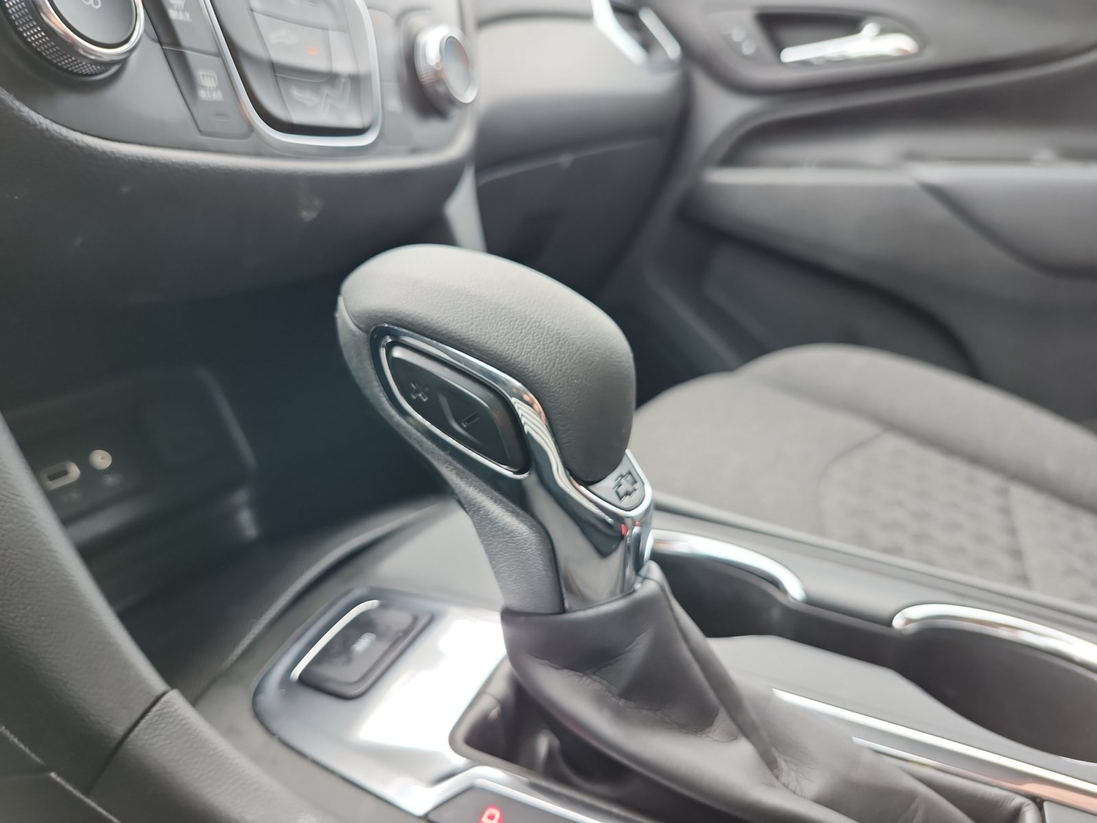 Used 2022 Chevrolet Equinox LT AWD/4WD image 21