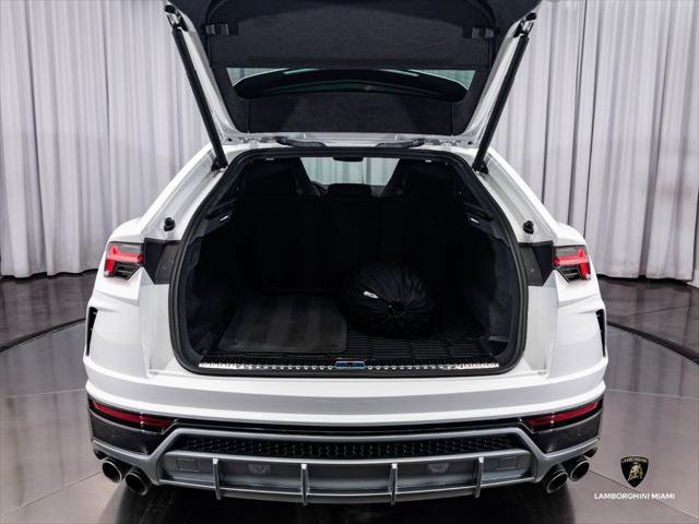 Used 2019 Lamborghini Urus AWD/4WD image 11